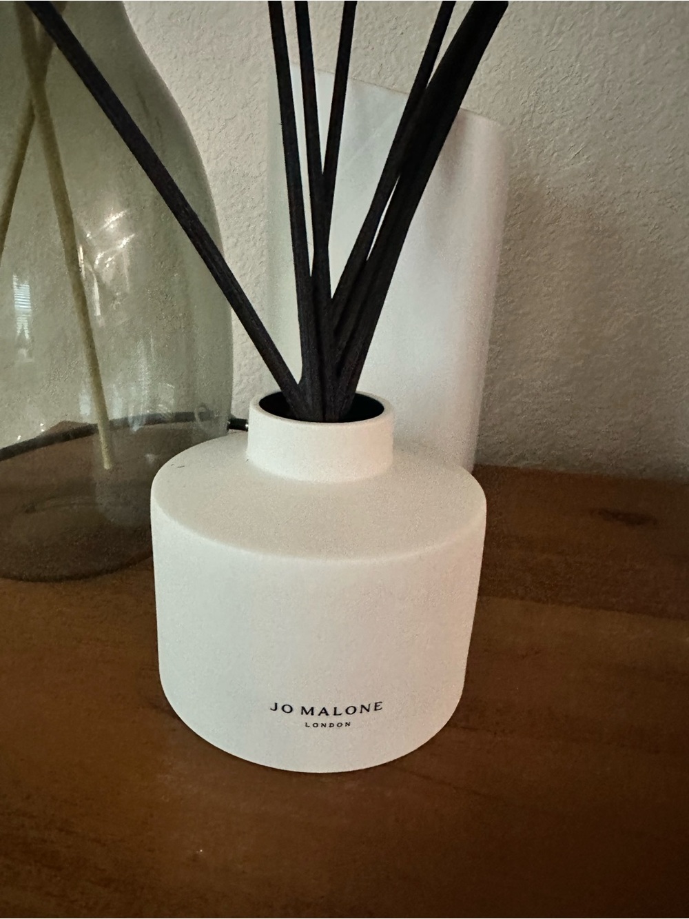 EMPTY Jo Malone White Ceramic Reed Diffuser - Picture 5 of 5
